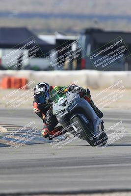 media/Sep-20-2025-Race Pace (Sat) [[d4e1b33f4d]]/Verified/Turn 2 (920am)/